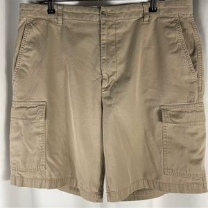 Docker Khaki Cargo Shorts Men’s Size W36